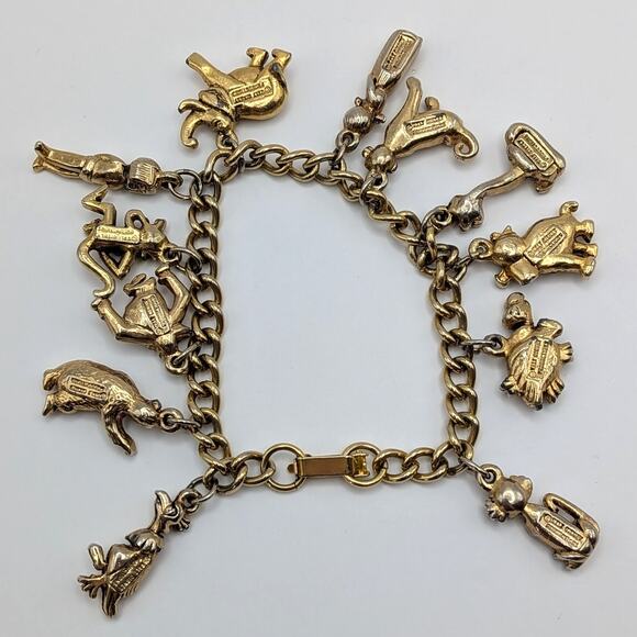 Vintage Walt Disney Productions Jungle Book Gold Tone 12-Charm Bracelet 7in - Picture 7 of 8